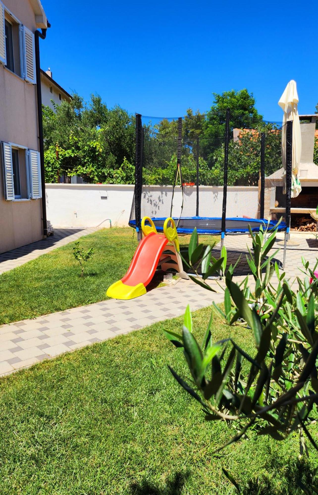 Ena Apartamento Turanj Exterior foto